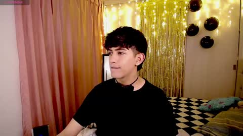 teo brown Independent model online show from 31, 12, 2024