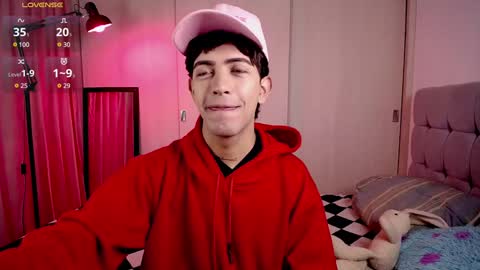 teo brown Independent model online show from 7, 1, 2025