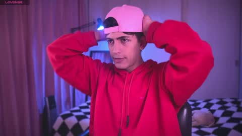 teo brown Independent model online show from 31, 1, 2025