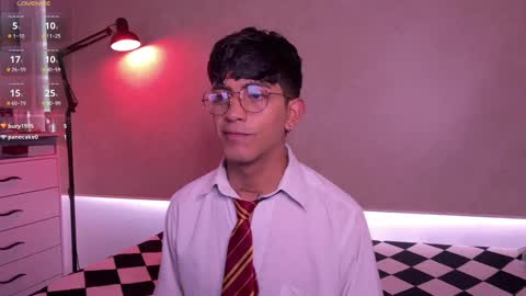 teo brown Independent model online show from 5, 10, 2025