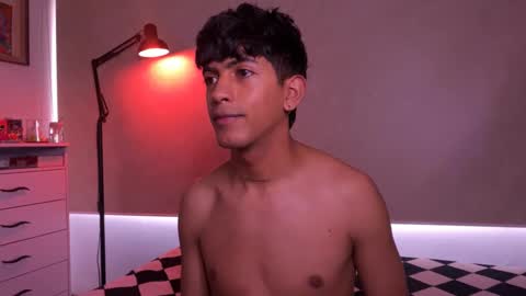 teo brown Independent model online show from 13, 10, 2025