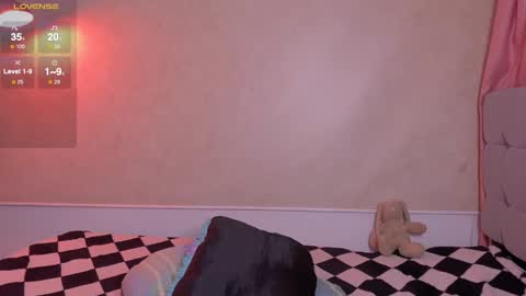 teo brown Independent model online show from 21, 10, 2025