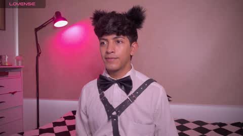 teo brown Independent model online show from 22, 10, 2025