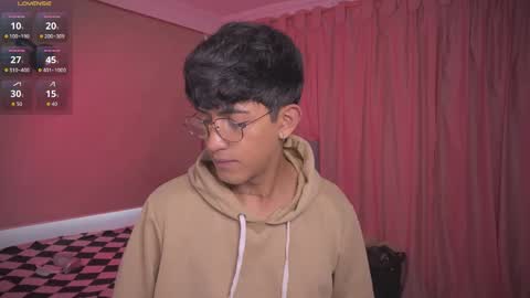 teo brown Independent model online show from 23, 10, 2025