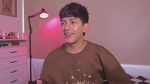 teo brown Independent model online show from 24, 10, 2025