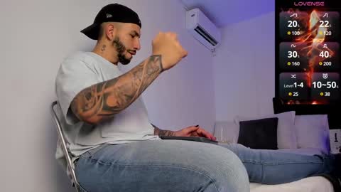 Teo Ferrer online show from 2, 2, 2025