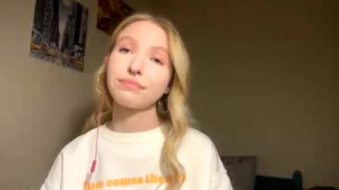 Im Olivia online show from 6, 10, 2025