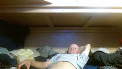 Snapshot of terdy2366 chatting on 11, 10, 2025 terdy2366 online show from 11, 10, 2025