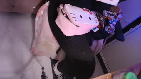 Terra Elowen online show from 18, 12, 2025