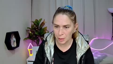 tessadaybreak online show from 14, 5, 2026