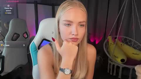 Snapshot of tessahamilton chatting on 3, 10, 2025 TessaHamilton online show from 3, 10, 2025