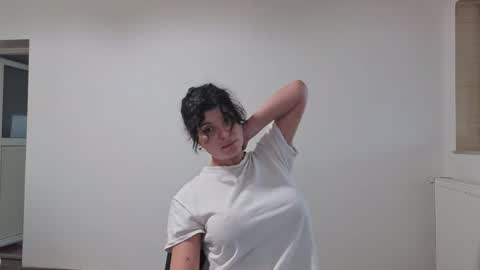 Snapshot of tessnaughty chatting on 21, 12, 2024 naughty tess online show from 21, 12, 2024