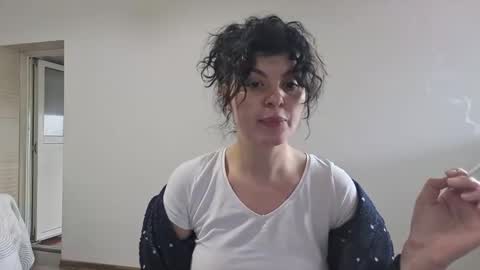 Snapshot of tessnaughty chatting on 23, 12, 2024 naughty tess online show from 23, 12, 2024