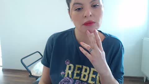 Snapshot of tessnaughty chatting on 11, 2, 2025 naughty tess online show from 11, 2, 2025