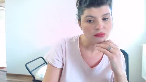 Snapshot of tessnaughty chatting on 12, 2, 2025 naughty tess online show from 12, 2, 2025