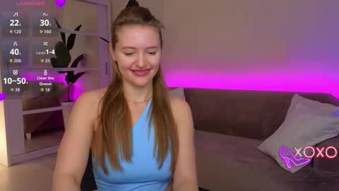 Snapshot of tesssahart chatting on 19, 11, 2025 TessaHart online show from 19, 11, 2025