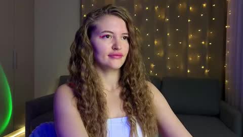 Snapshot of tesssahart chatting on 21, 12, 2025 TessaHart online show from 21, 12, 2025