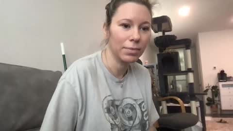 Daphne Summers online show from 9, 6, 2026