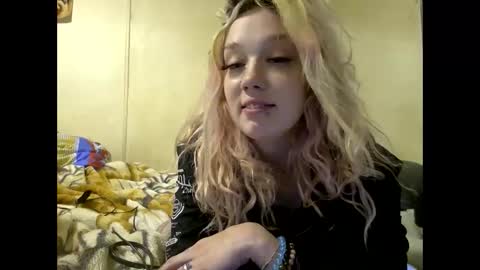 TEXASGIRLLLL online show from 13, 12, 2024