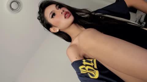 Snapshot of tgirl_luna69 chatting on 2, 7, 2026 Luna online show from 2, 7, 2026
