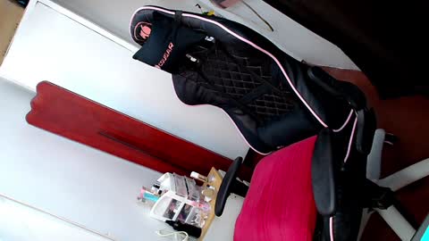 Snapshot of tgirljennie69 chatting on 28, 12, 2024 jennie online show from 28, 12, 2024