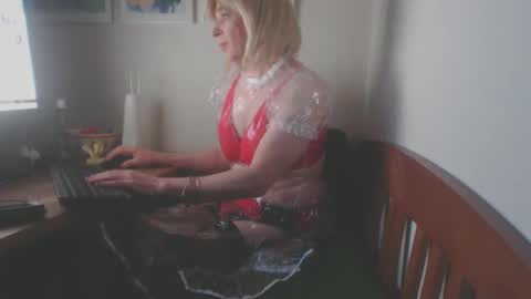 Snapshot of tgirlsub4domq chatting on 13, 9, 2025 Tgirlsub4DomQ online show from 13, 9, 2025