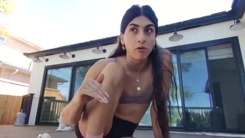 babygirlmami online show from 25, 2, 2026