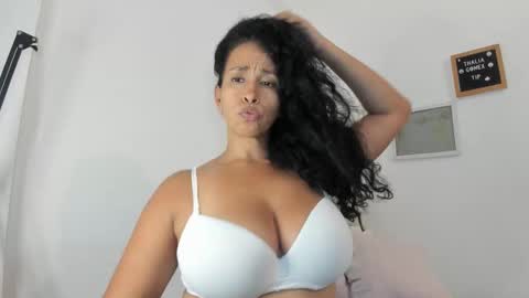 Thalia Gomex online show from 18, 9, 2025