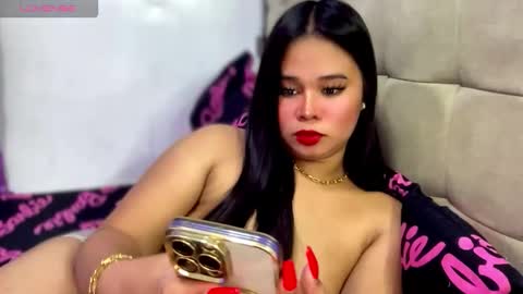 Snapshot of thalia_houston69 chatting on 27, 11, 2025 Ms. Thalia online show from 27, 11, 2025