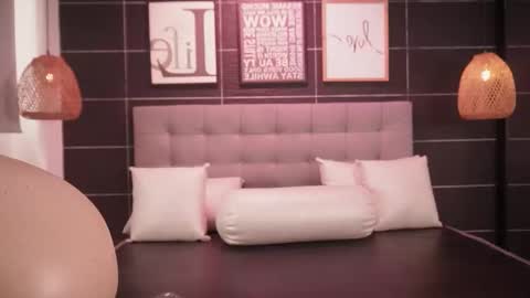 Snapshot of thalia_karlson chatting on 3, 11, 2025 Thalia online show from 3, 11, 2025