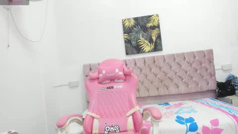 Snapshot of thalia_ssmith chatting on 20, 3, 2026 thalia online show from 20, 3, 2026