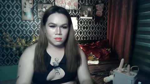 Snapshot of thaliafoxyummy chatting on 4, 3, 2025 thaliafoxyummy online show from 4, 3, 2025