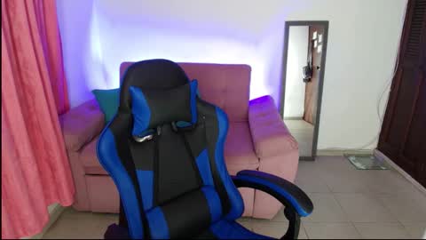 Thaliana0498 online show from 23, 11, 2025