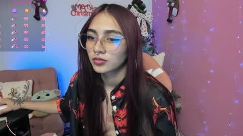 Snapshot of thamara_cooper_ chatting on 17, 12, 2024 thamara_cooper_ online show from 17, 12, 2024