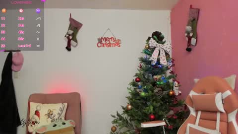 Snapshot of thamara_cooper_ chatting on 19, 12, 2024 thamara_cooper_ online show from 19, 12, 2024
