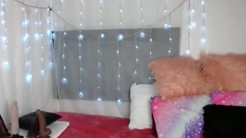 Snapshot of thamarar chatting on 10, 4, 2026 Thamara online show from 10, 4, 2026