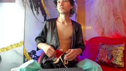 thanier_18 online show from 8, 3, 2026