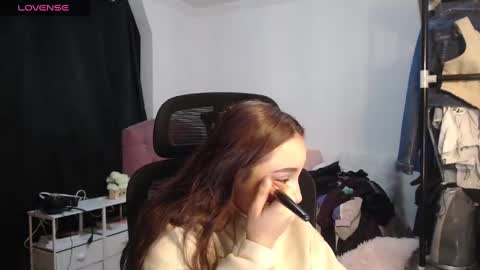 Snapshot of thatgirl2003 chatting on 9, 10, 2025   online show from 9, 10, 2025