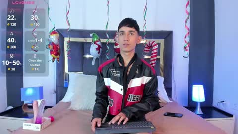 Thayler  online show from 24, 12, 2024