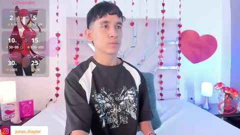 Snapshot of thayler_jones chatting on 19, 2, 2026 Thayler online show from 19, 2, 2026