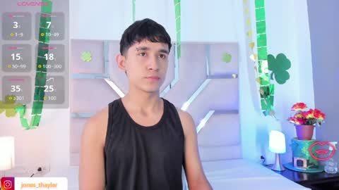 Snapshot of thayler_jones chatting on 27, 3, 2026 Thayler online show from 27, 3, 2026