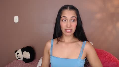 Snapshot of thayssa_ross chatting on 11, 12, 2024 THAYSSA ROSS online show from 11, 12, 2024