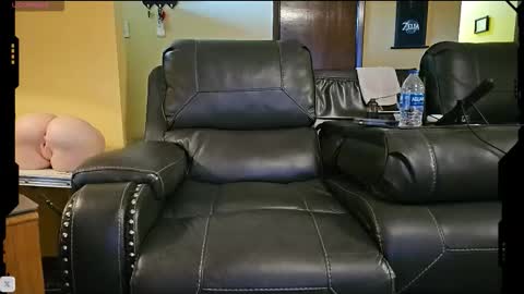 the_alpha_dog_xxx online show from 12, 10, 2025