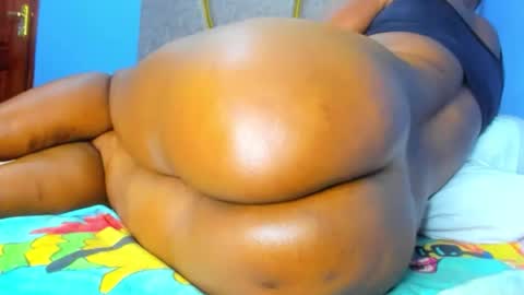 Snapshot of the_beautiful_barbie chatting on 8, 10, 2025 the_beautiful_barbie online show from 8, 10, 2025