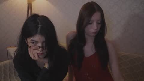 EllaLyn online show from 9, 11, 2025