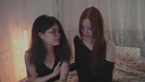 EllaLyn online show from 19, 12, 2025