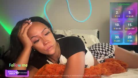 Snapshot of the_dahli_mama chatting on 17, 11, 2025 the_dahli_mama online show from 17, 11, 2025