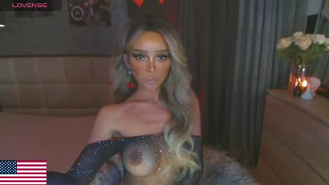 Snapshot of the_enchantressxx chatting on 15, 4, 2026 nabi butterfly online show from 15, 4, 2026