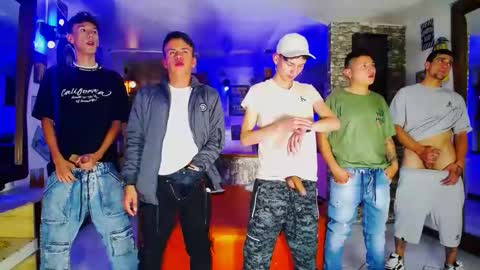 Snapshot of the_goodfellas chatting on 29, 12, 2024 the goodfellas online show from 29, 12, 2024