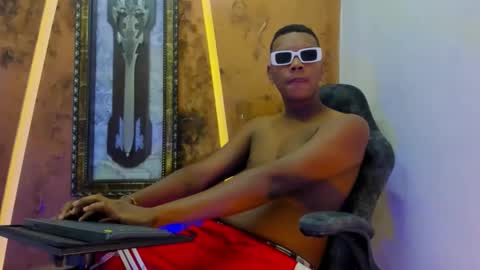 Snapshot of the_hot_boy0 chatting on 9, 11, 2025 the_hot_boy0 online show from 9, 11, 2025